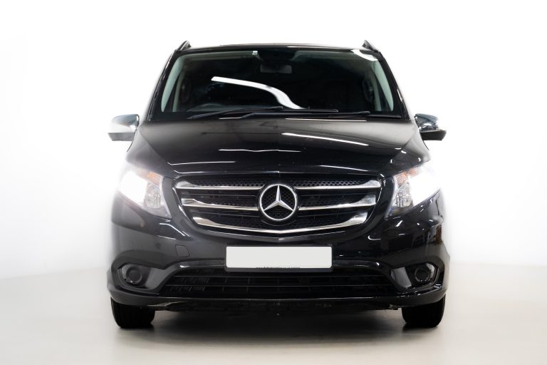 Mercedes-Benz Vito interior and exterior detail
