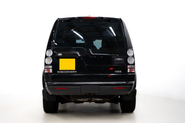 Land Rover Discovery 4 interior and exterior detail