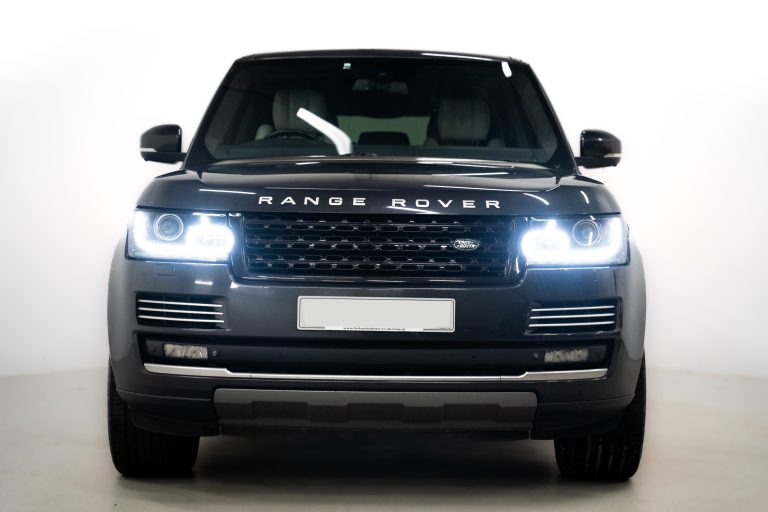 Range Rover Vogue Autobiography interior and exterior detail