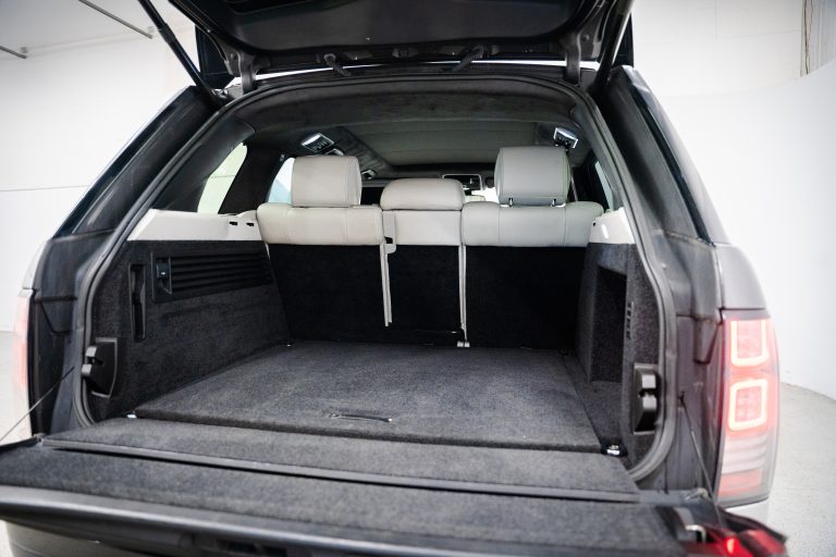Range Rover Vogue Autobiography interior and exterior detail