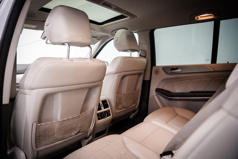Mercedes-Benz GLS350 interior and exterior detail