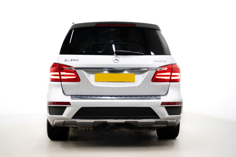 Mercedes-Benz GLS350 interior and exterior detail