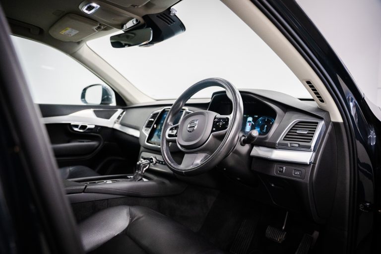 Volvo XC90 interior and exterior detail