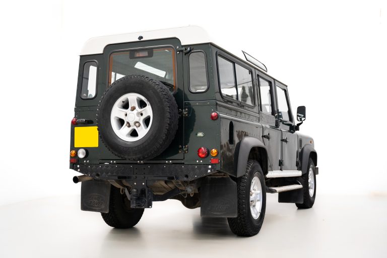 Land Rover Defender 110 x British Green interior and exterior detail