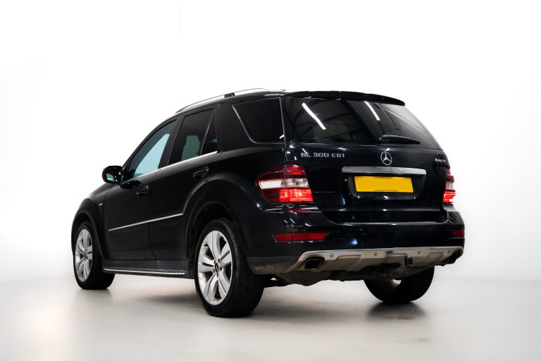 Mercedes-Benz ML interior and exterior detail