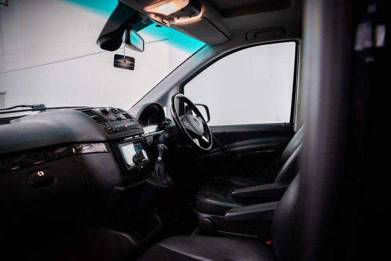Mercedes-Benz Viano interior and exterior detail