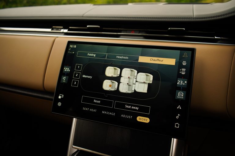 Range Rover Autobiography LWB interior and exterior detail