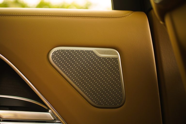Range Rover Autobiography LWB interior and exterior detail