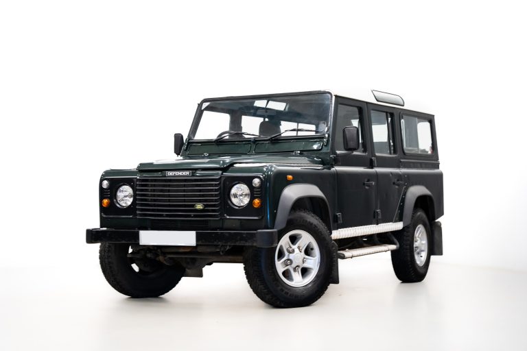 Land Rover Defender 110 x British Green interior and exterior detail