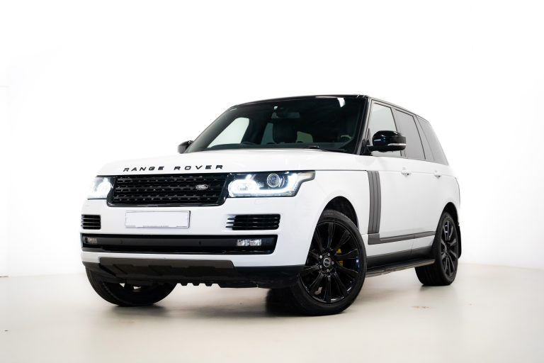Range Rover Vogue interior and exterior detail